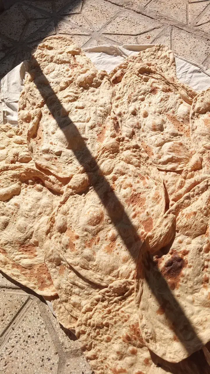 نان|خوردنی و آشامیدنی|نیشابور, دربقاضی|دیوار