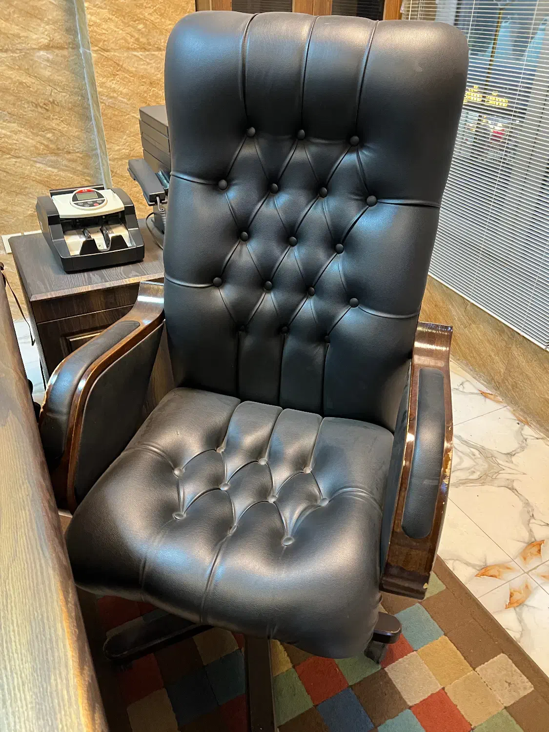 میز کار و میز کنفرانسی درجه یک|دفتر کار|رشت, اسماعیل آباد|دیوار