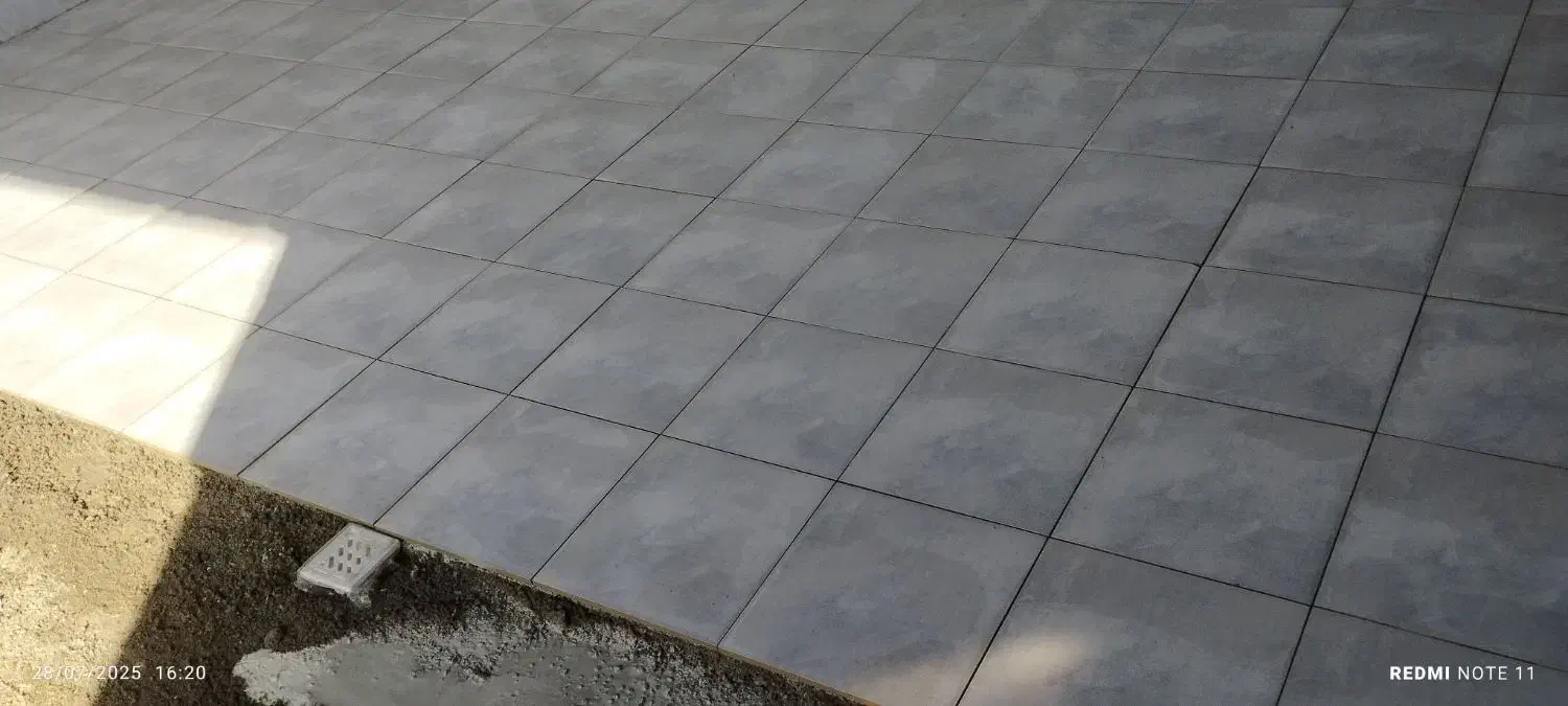 کاشیکاری وسرامیک داخلی ساختمان ونمای بیرونی|خدمات پیشه و مهارت|اردکان, |دیوار