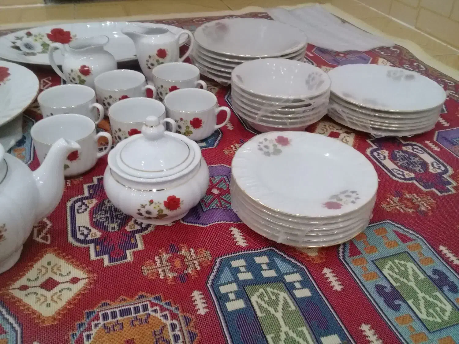 فروش سرویس چینی زرین نو|ظروف سرو و پذیرایی|رشت, حمیدیان|دیوار