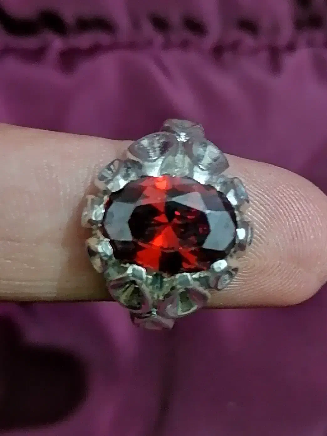 انگشتر نقره نگین گارنت سرخ|جواهرات|کرمان, |دیوار