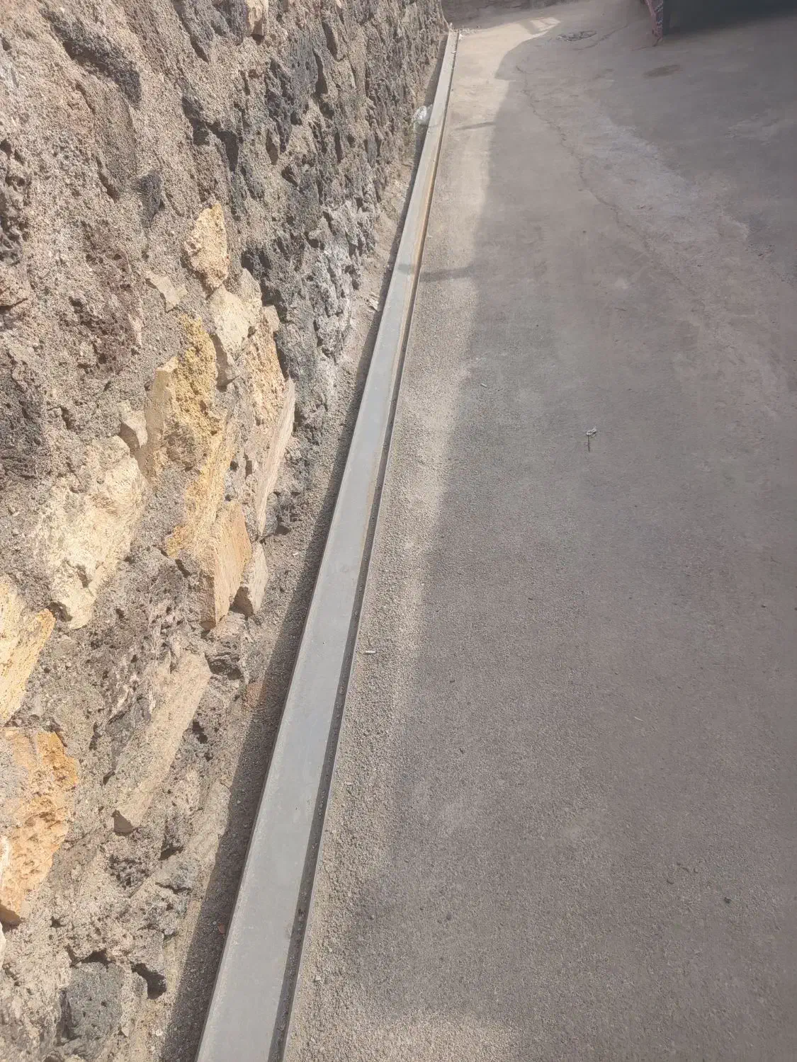 تعدادی اهن صفر و کار کرده|مصالح و تجهیزات ساختمان|شوط, |دیوار