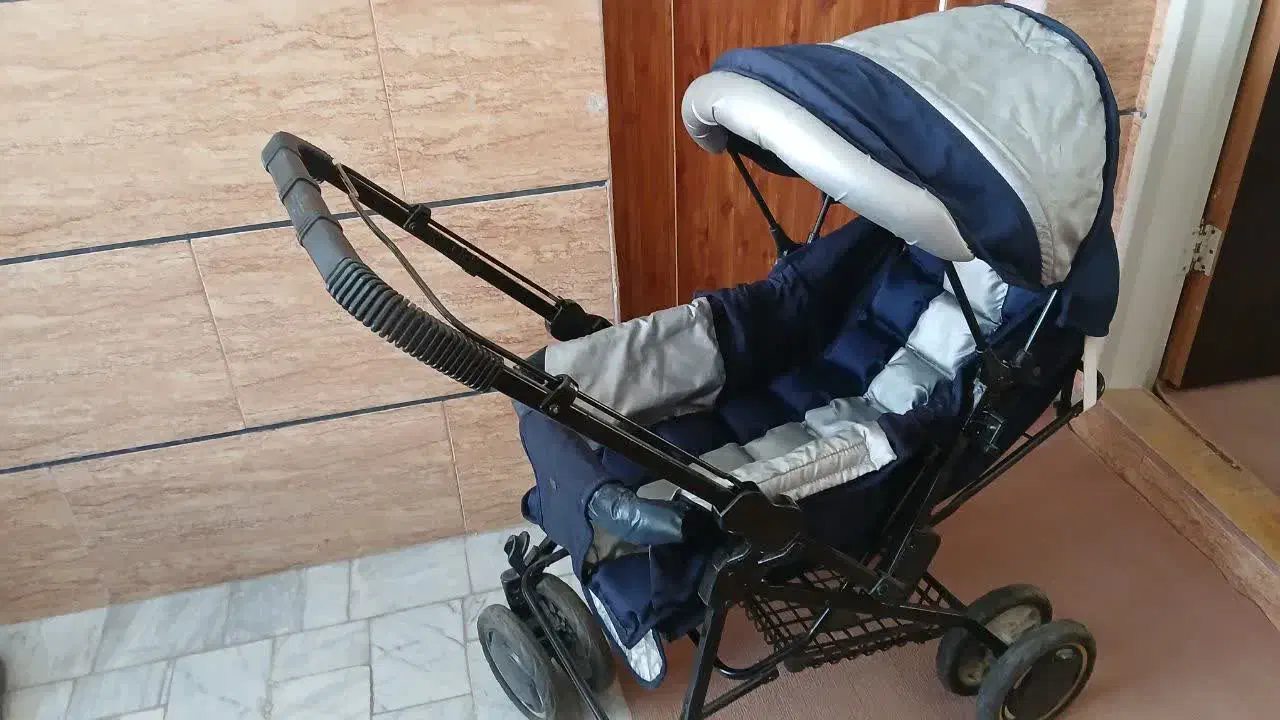 کالسکه نوزاد|کالسکه و لوازم جانبی|بروجرد, |دیوار