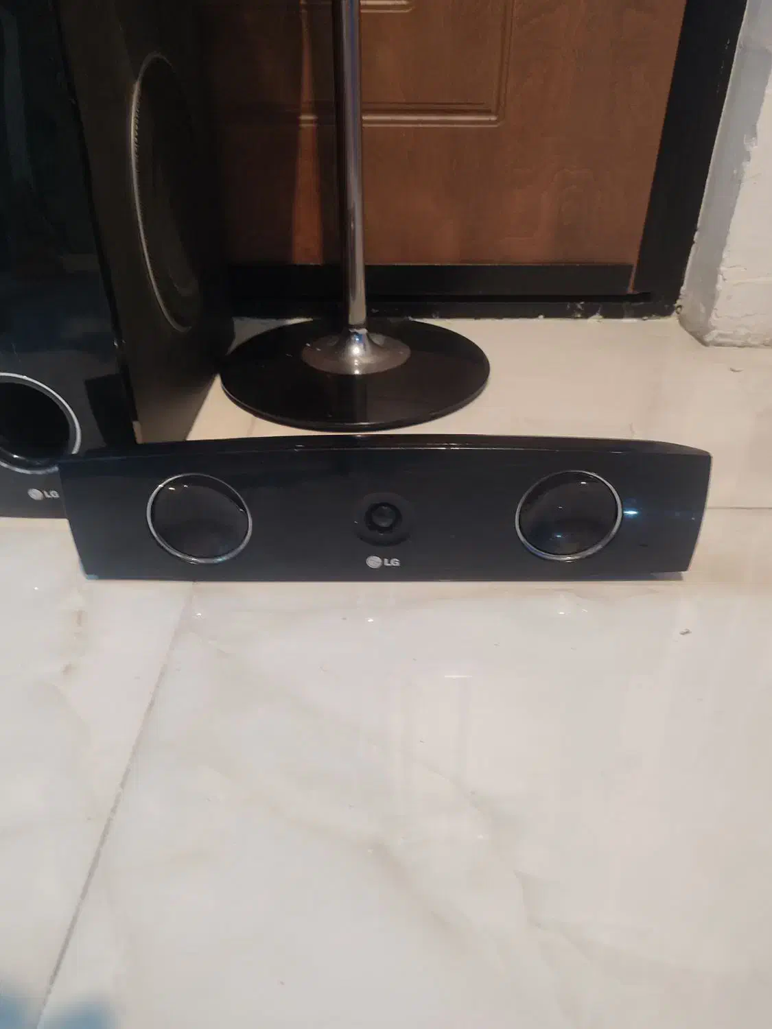 سیستم صوتی تصویری ۷تکه ال جی|سیستم صوتی خانگی|اندیشه, اندیشه فاز ۴|دیوار