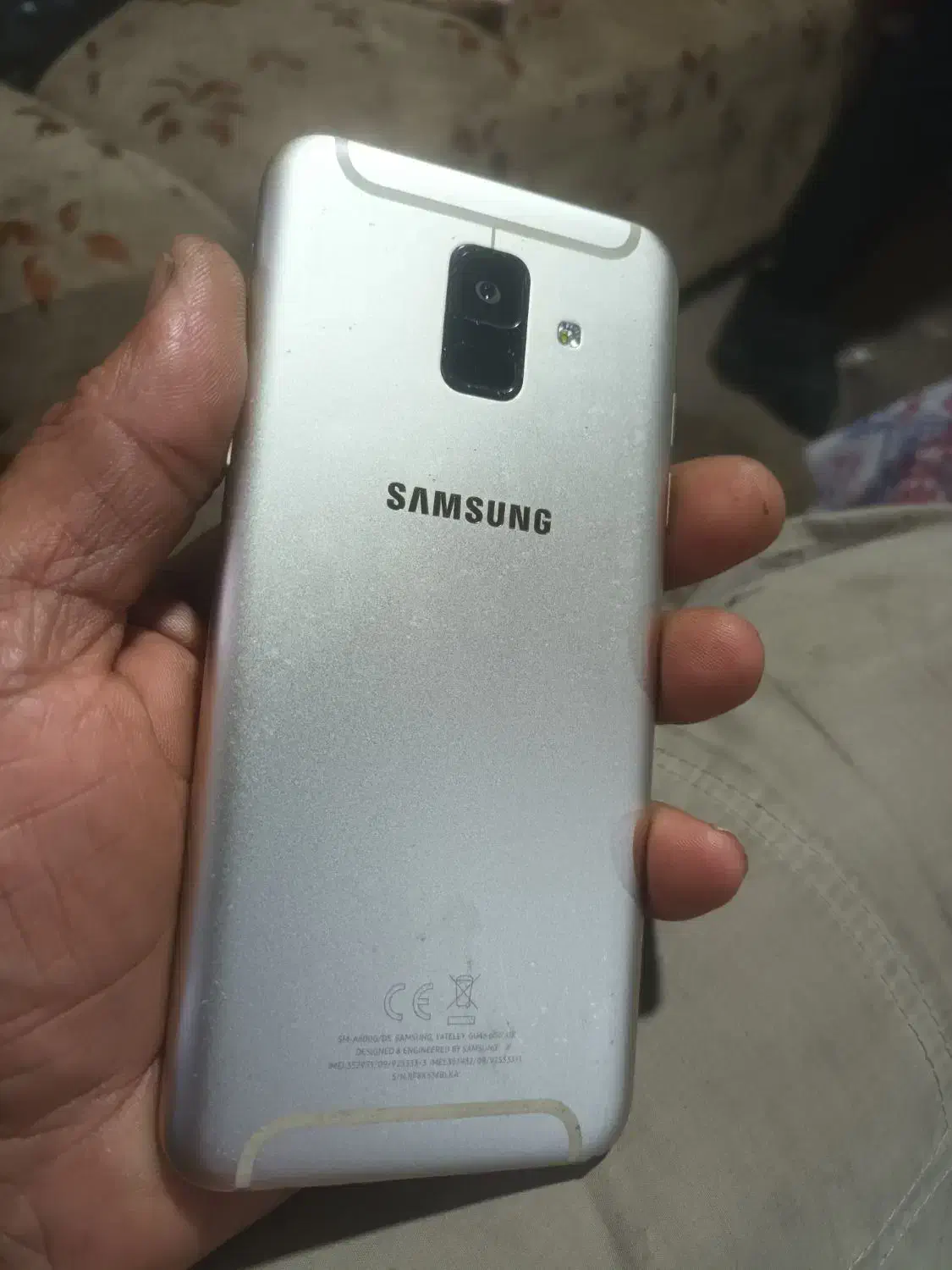 یکدستگاه گوشی سامسونگ A6 با حافظه ۳۲ با جعبه|موبایل|بندر انزلی, شالیور|دیوار