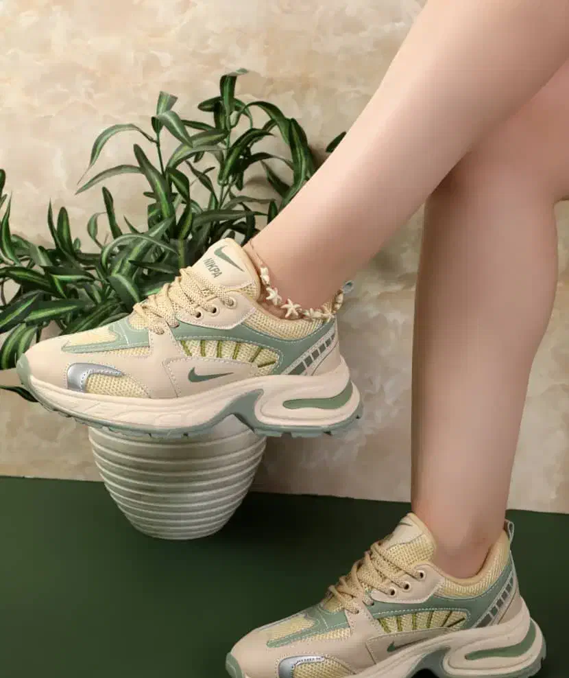 تولیدو پخش عمده کتونی نایک زوم|کیف، کفش، کمربند|اسلامشهر, شهرک توحید|دیوار