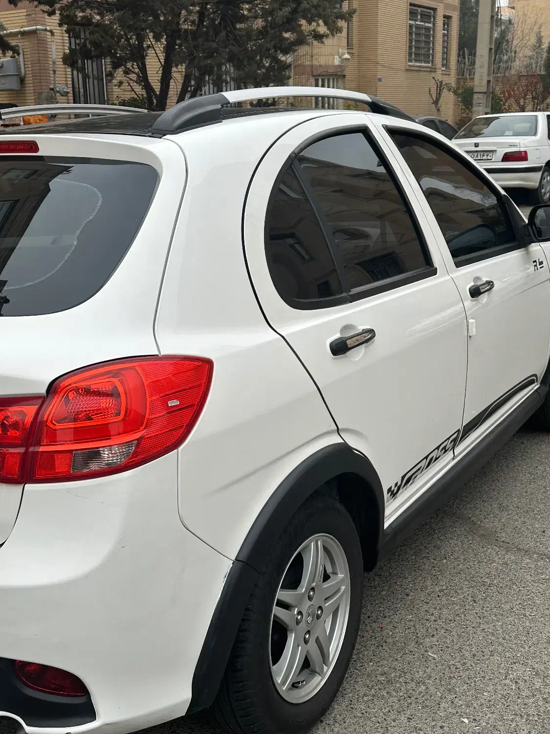 کوییک r|خودرو سواری و وانت|اندیشه, اندیشه فاز ۳|دیوار