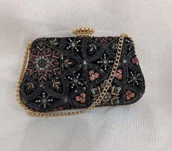 کیف کلاچ زنانه مجلسی|کیف، کفش، کمربند|شیراز, محراب|دیوار