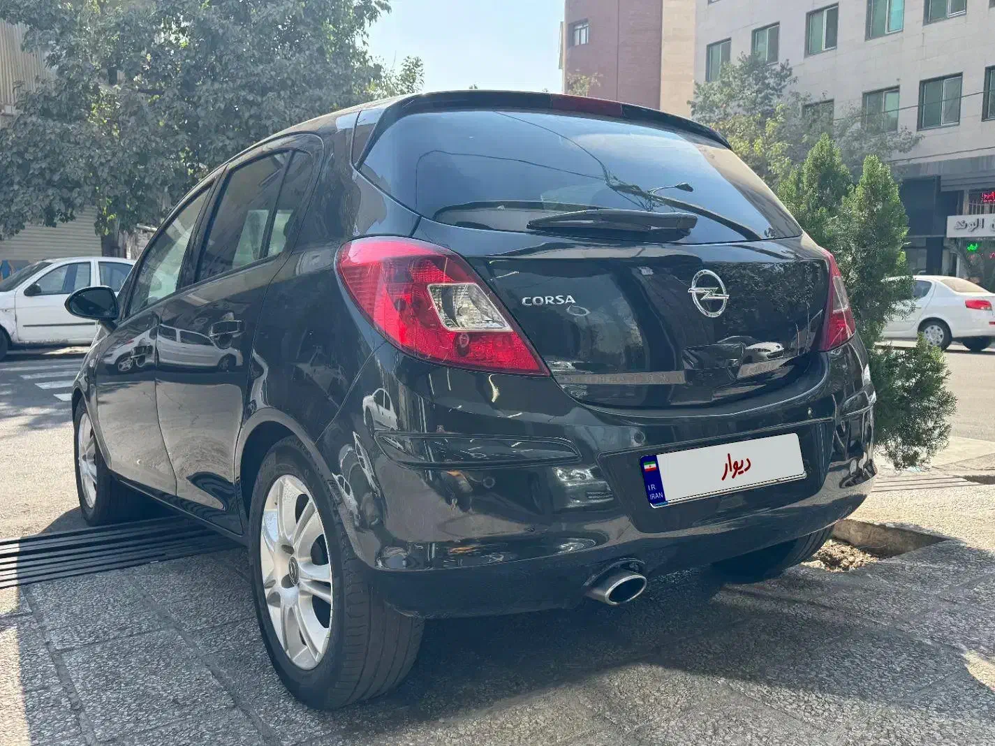 اپل کورسا ۲۰۱۴ دنده|خودرو سواری و وانت|تهران, جمهوری|دیوار