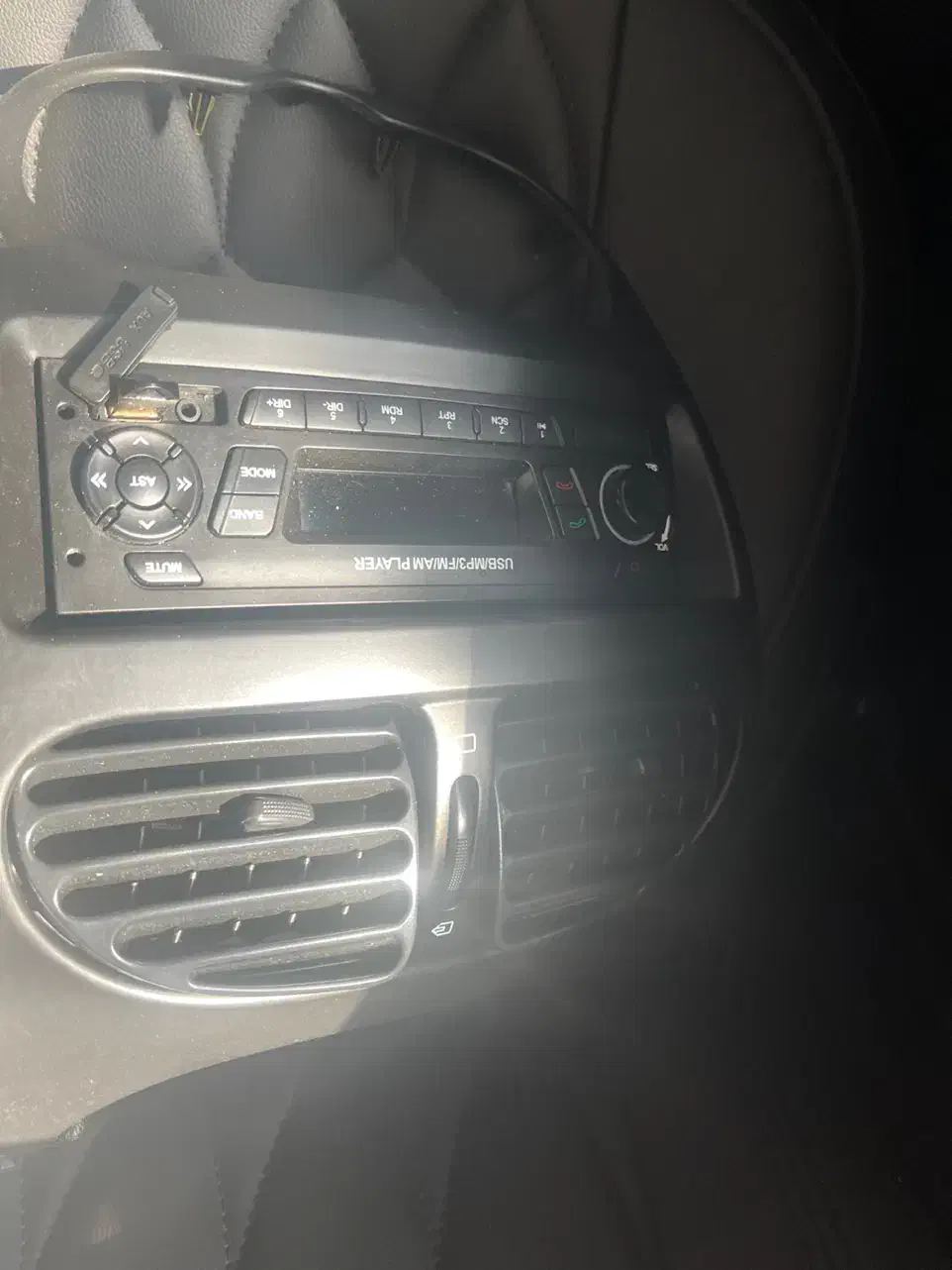 داشبورد کامل با کیلومتر ۲۰۶نوی نو|قطعات یدکی و لوازم جانبی|اصفهان, آفاران|دیوار