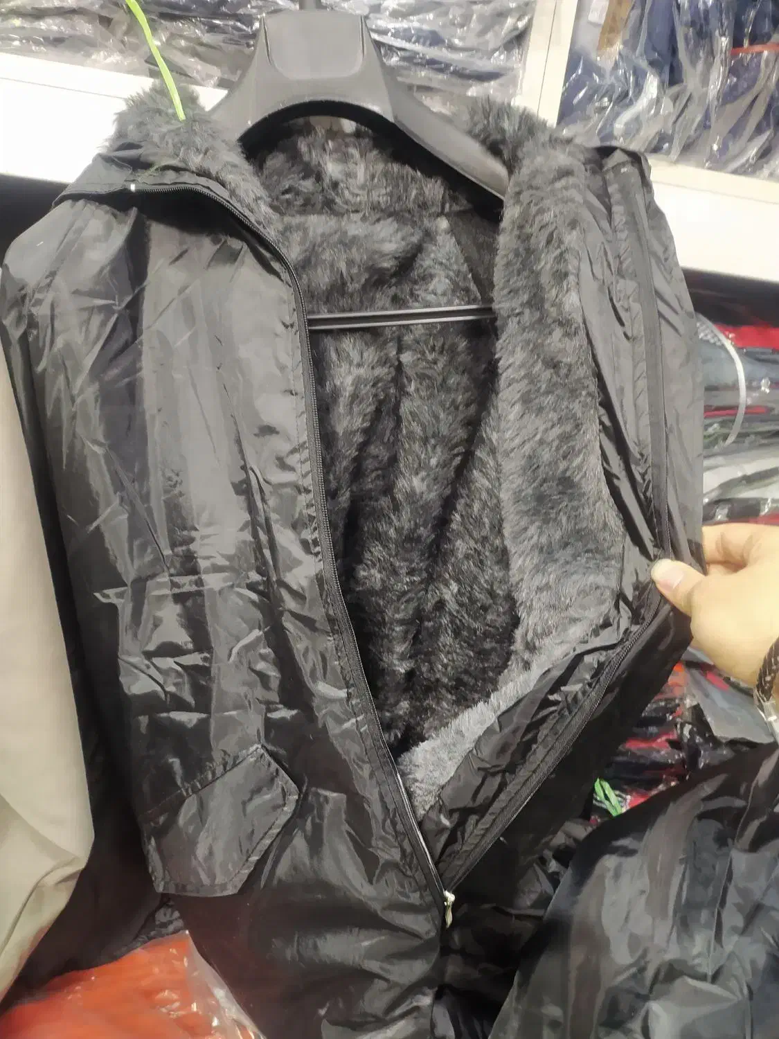 لباسکار کاپشن شلوار زمستان خزدار نمدی،بارانی وپانچ|لباس|تهران, حسنآباد|دیوار