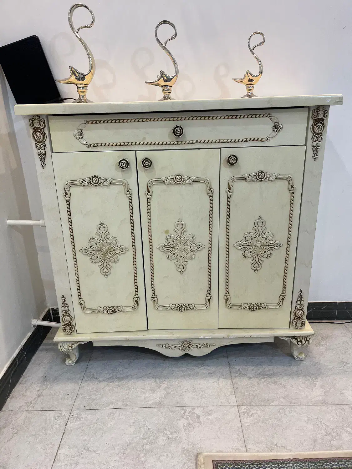 جاکفشی سالم|جاکفشی، کمد، دراور|نسیم‌شهر, |دیوار