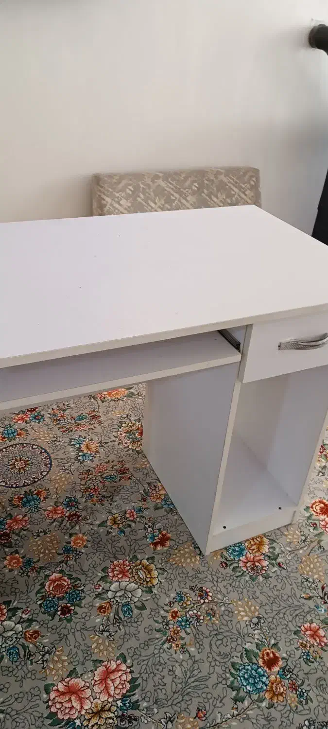 میز|میز تحریر و کامپیوتر|خرم‌آباد, |دیوار