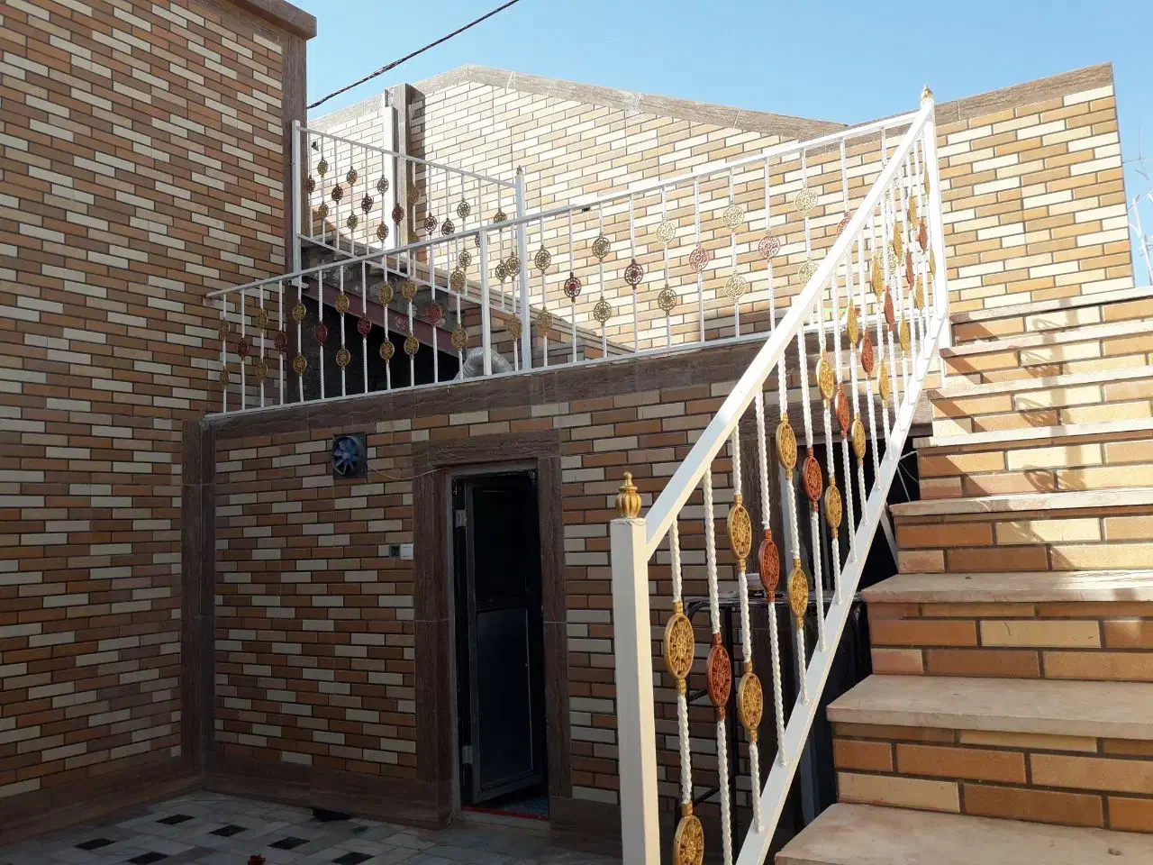 جوشکاری‌سیار‌حفاظ‌پله‌وسایبان|خدمات پیشه و مهارت|زابل, |دیوار