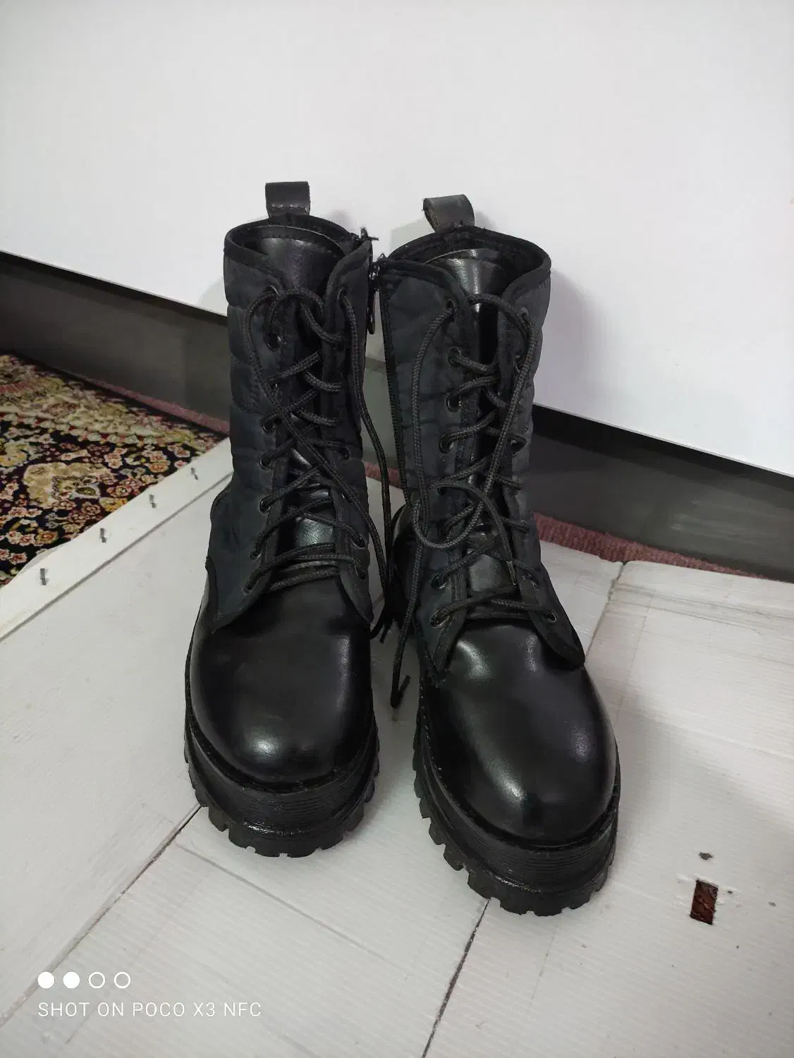 کفش|کیف، کفش، کمربند|گنبد کاووس, |دیوار