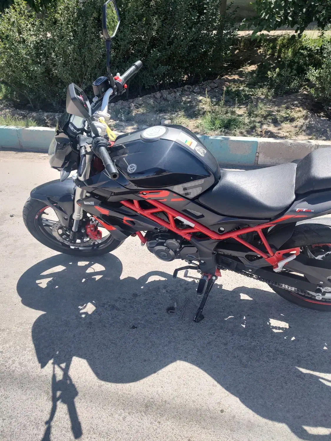 بنلی ۲۵۰ تک ۴۰۲|موتورسیکلت|همدان, |دیوار