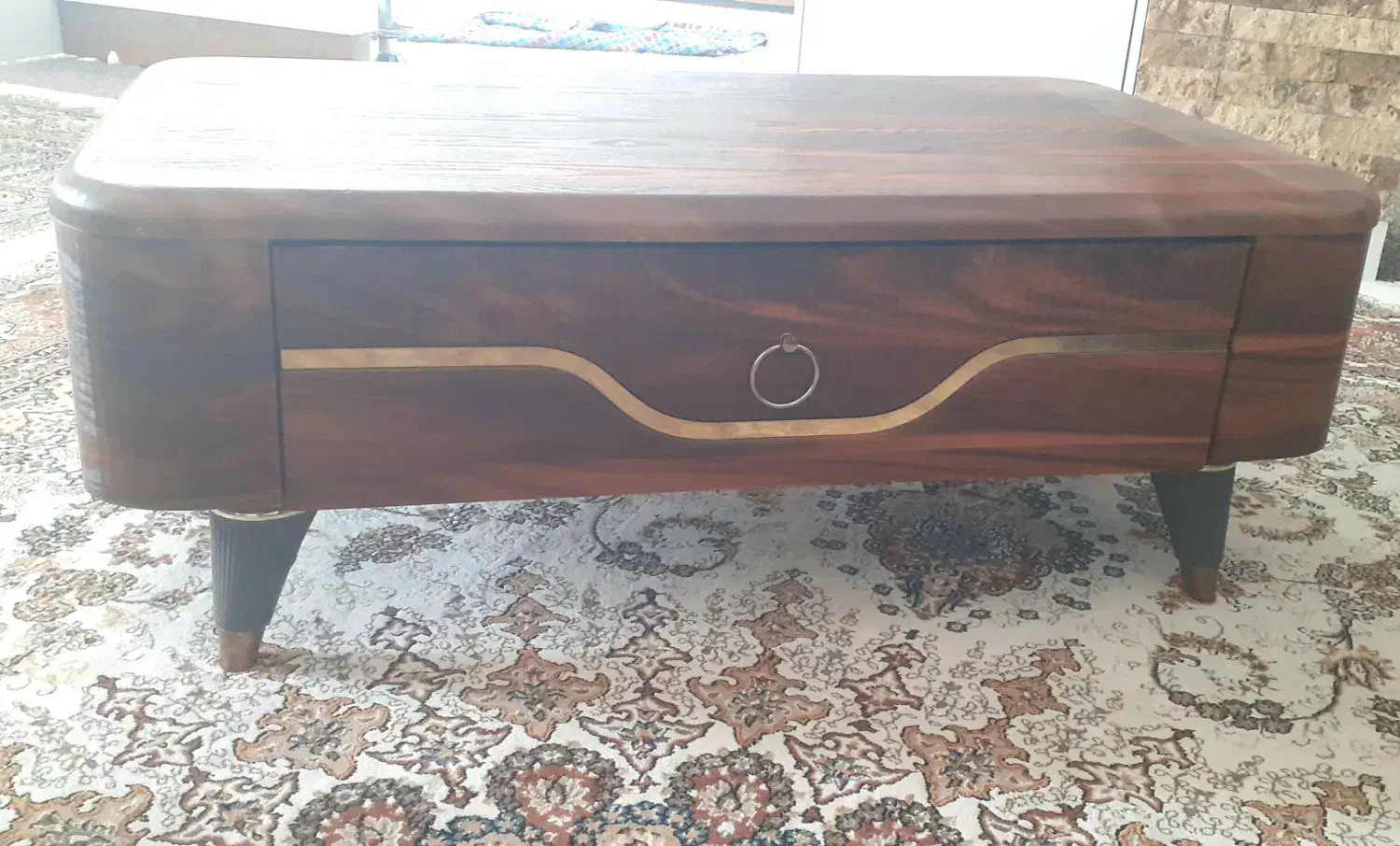 میزجلومبلی|مبلمان خانگی و میز عسلی|آبدانان, |دیوار