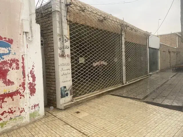 تجاری و انباری 250 متری خیابان امام خمینی|اجارهٔ مغازه و غرفه|شیروان (خراسان), |دیوار