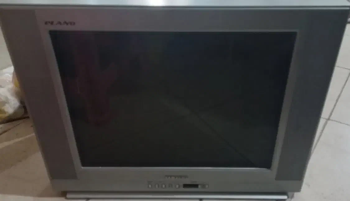 تلویزیون ۲۱ اینچ|تلویزیون و پروژکتور|قزوین, |دیوار