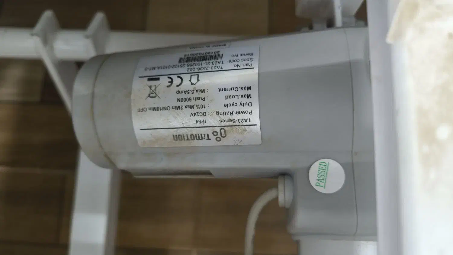 تخت سه شکن برقی بیمارستانی|پزشکی|کاشان, قطب راوندی|دیوار