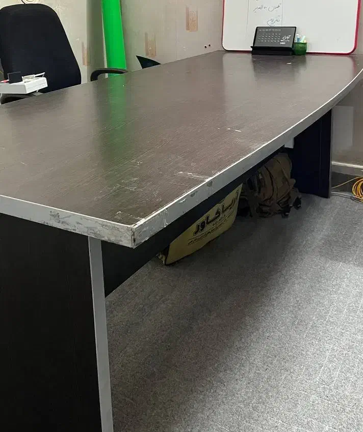 میز کنفرانس و صندلی چرخدار|مبلمان اداری|قم, صفائیه|دیوار