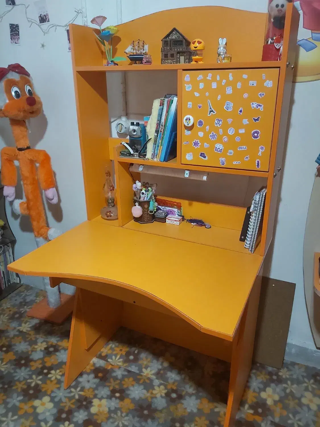 میز تحریر سفارشی ساخته شده و مقاوم|میز تحریر و کامپیوتر|بندرعباس, |دیوار