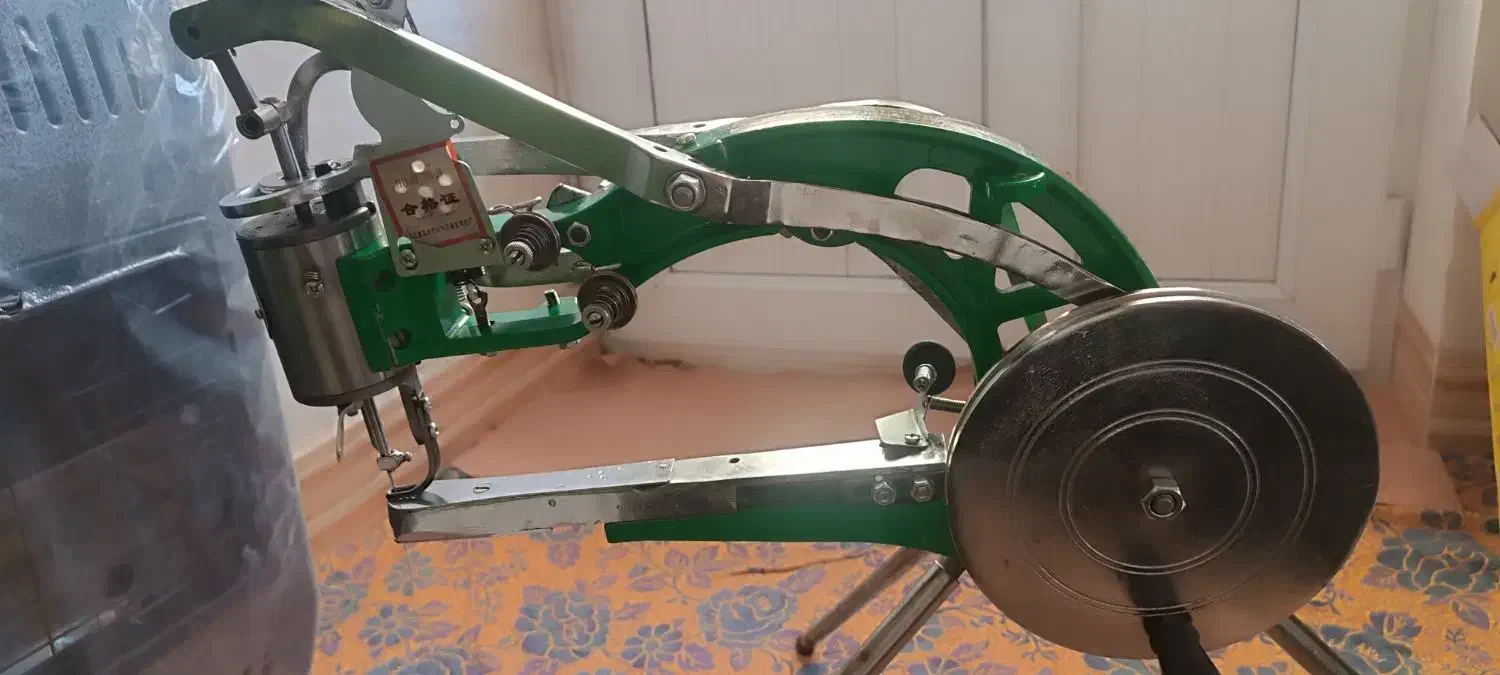 چرخ کفاشی درحدنو تنها یک ماه کار|چرخ خیاطی و ریسندگی|مهاباد (آذربایجان غربی), |دیوار