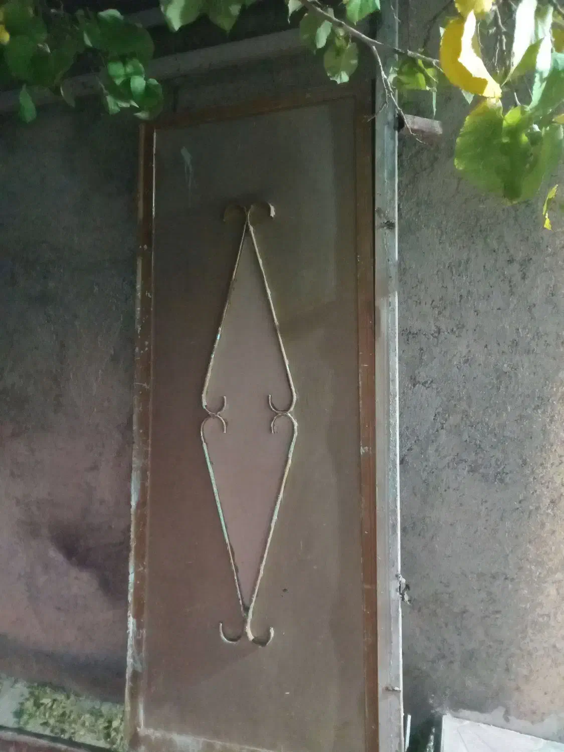 درب حیاط جنس محکم|مصالح و تجهیزات ساختمان|دینور, |دیوار