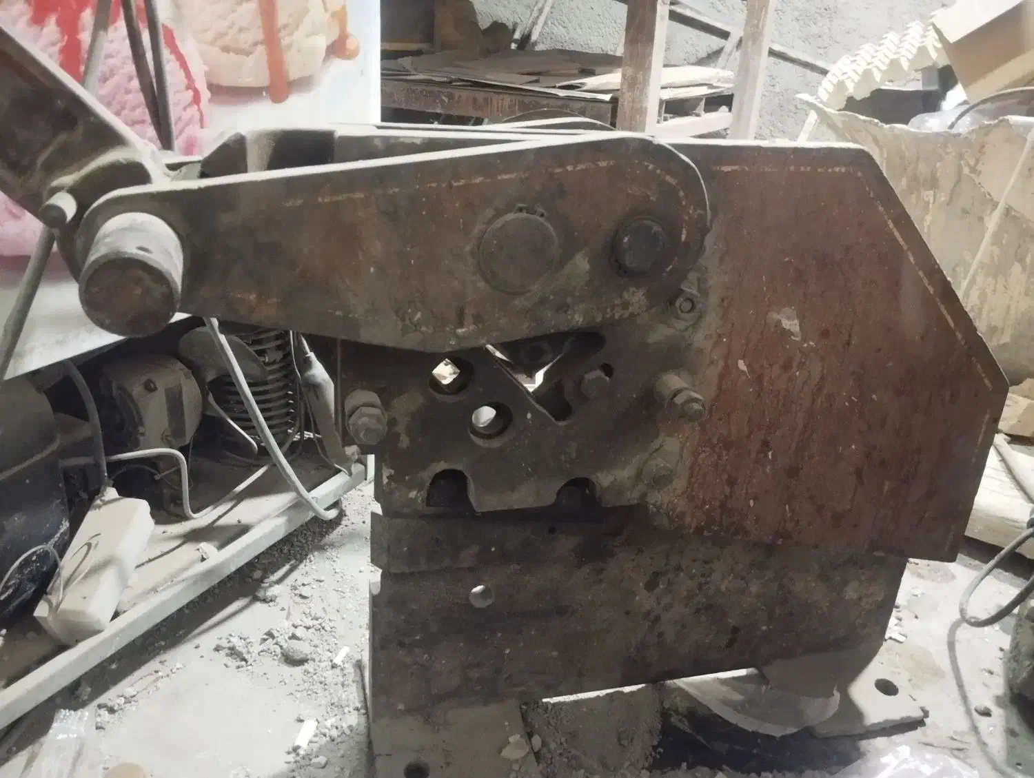 نبشی بر و میلگرد بر فوری فوری|ماشینآلات صنعتی|رباطکریم, شهرستانک|دیوار