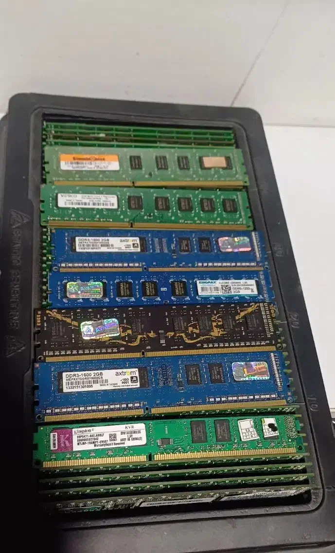 رم RAM 2GB DDR3|قطعات و لوازم جانبی رایانه|شیراز, شهرک پرواز|دیوار