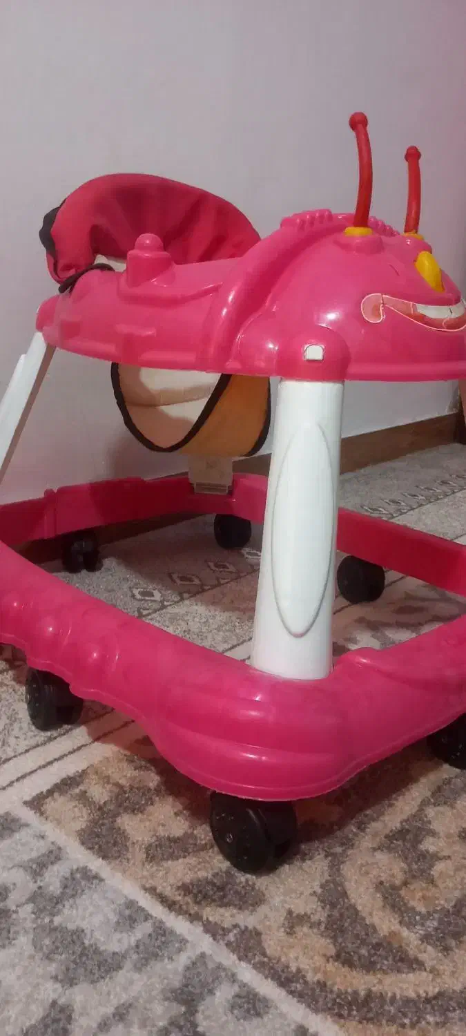 روروئک|کالسکه و لوازم جانبی|لاهیجان, لیالستان|دیوار