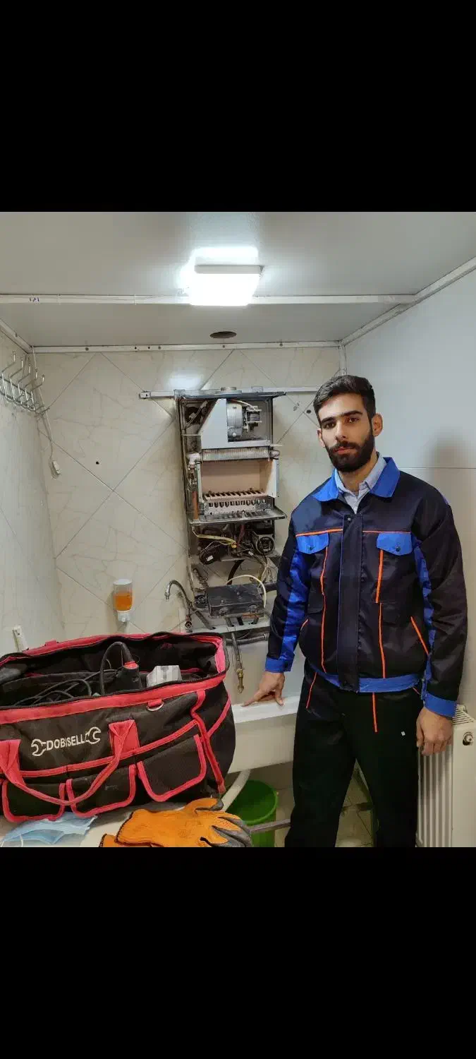 نصب،تعمیر و سرویس انواع برندهای کولرگازی و پکیج|خدمات پیشه و مهارت|جلفا, |دیوار