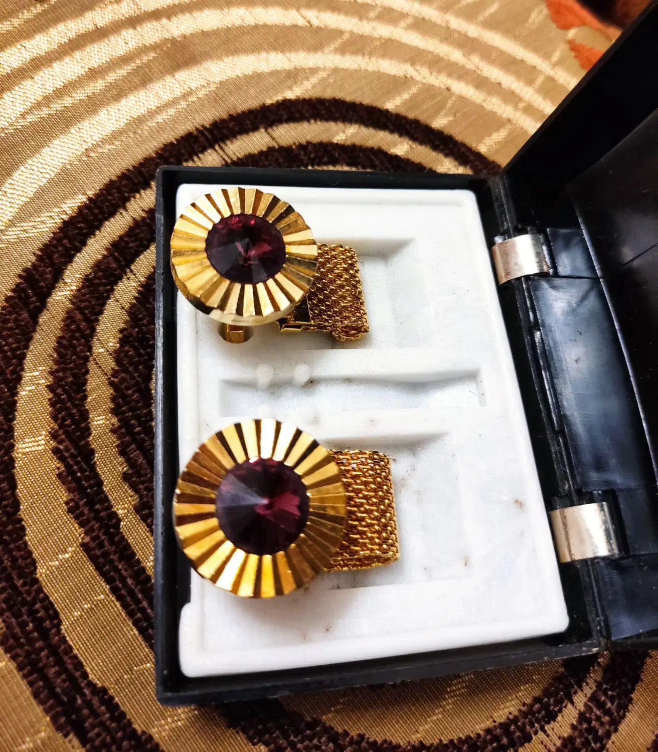 دکمه سر آستین قدیمی|کلکسیون اشیاء عتیقه|رشت, استادسرا|دیوار