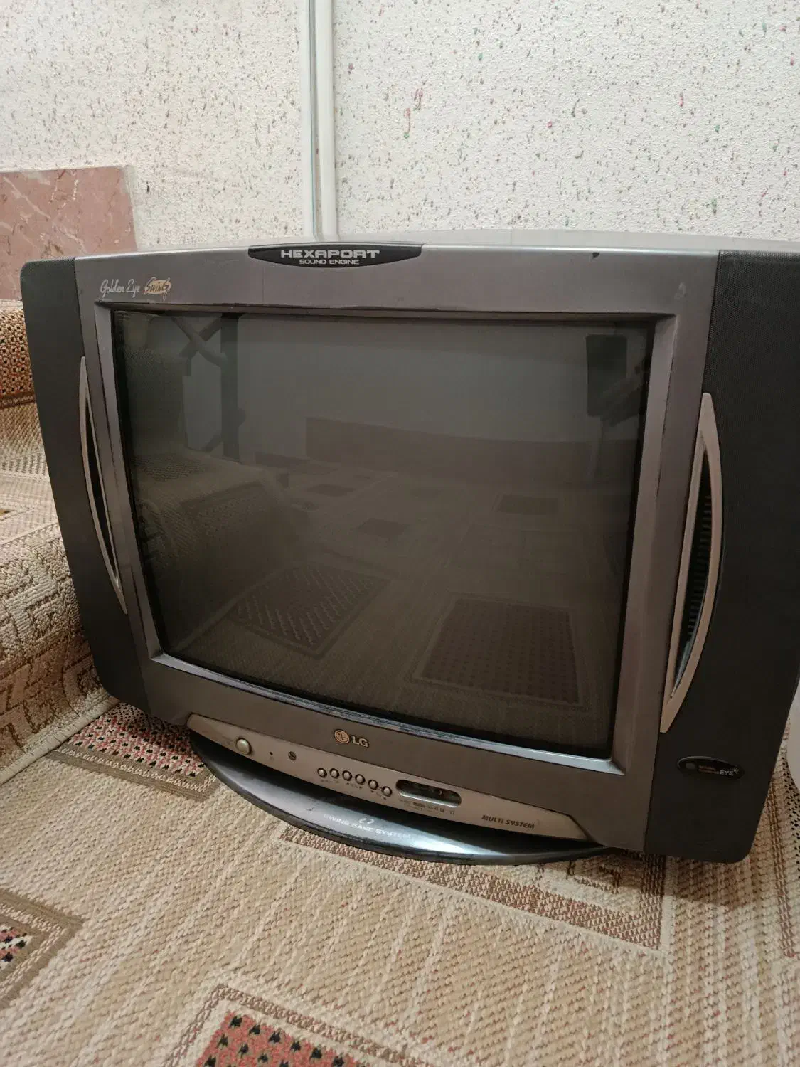 تلویزیون مارک الجی تصویر شفاف عالی|تلویزیون و پروژکتور|مشهد, هنرور|دیوار