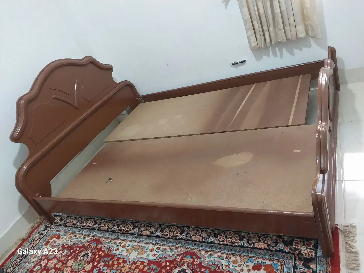 تخت دو نفره چوبی بدون کفی تخت|تخت و سرویس خواب|سلمان‌شهر, |دیوار