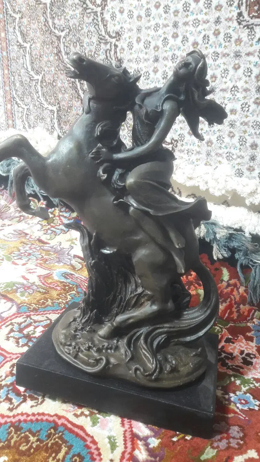 مجسمه برونز نایاب|مجسمه، تندیس، ماکت|تبریز, |دیوار