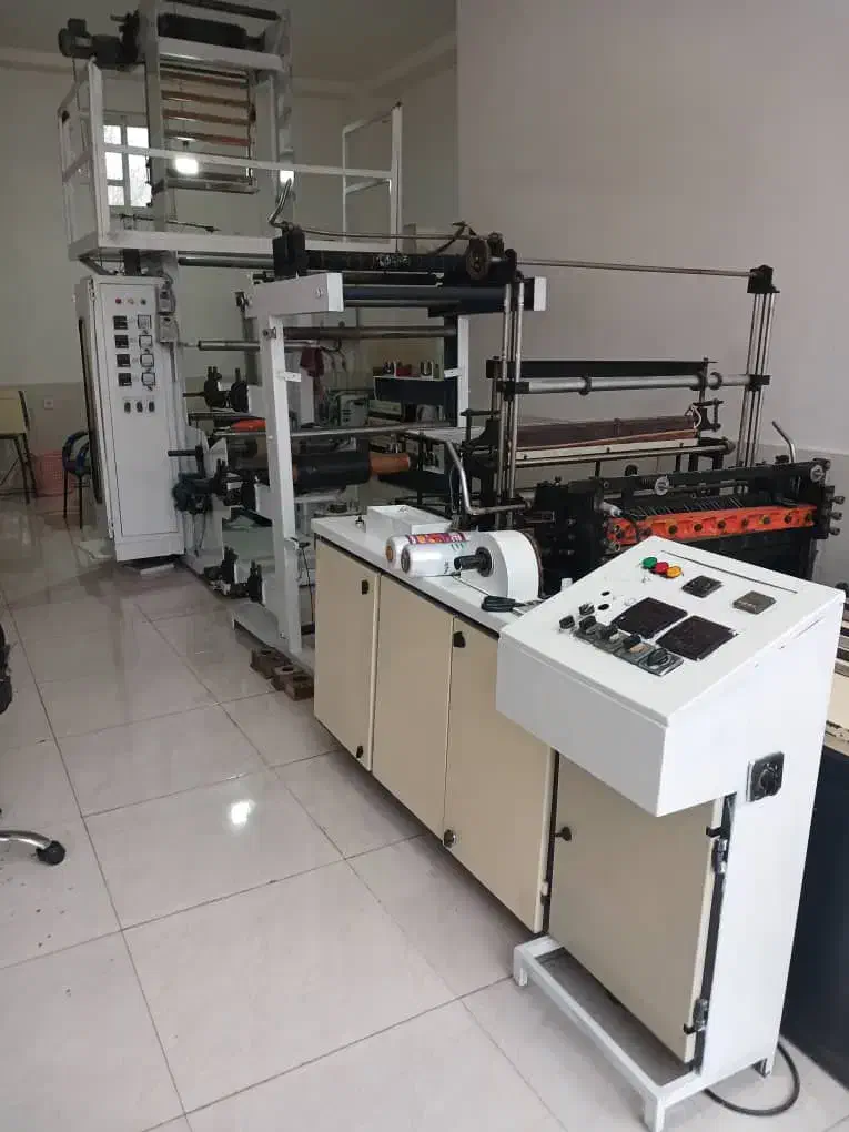 یک دستگاه دوخت برشی و یک دستگاه رول کن سه کاره|ماشینآلات صنعتی|باسمنج, |دیوار