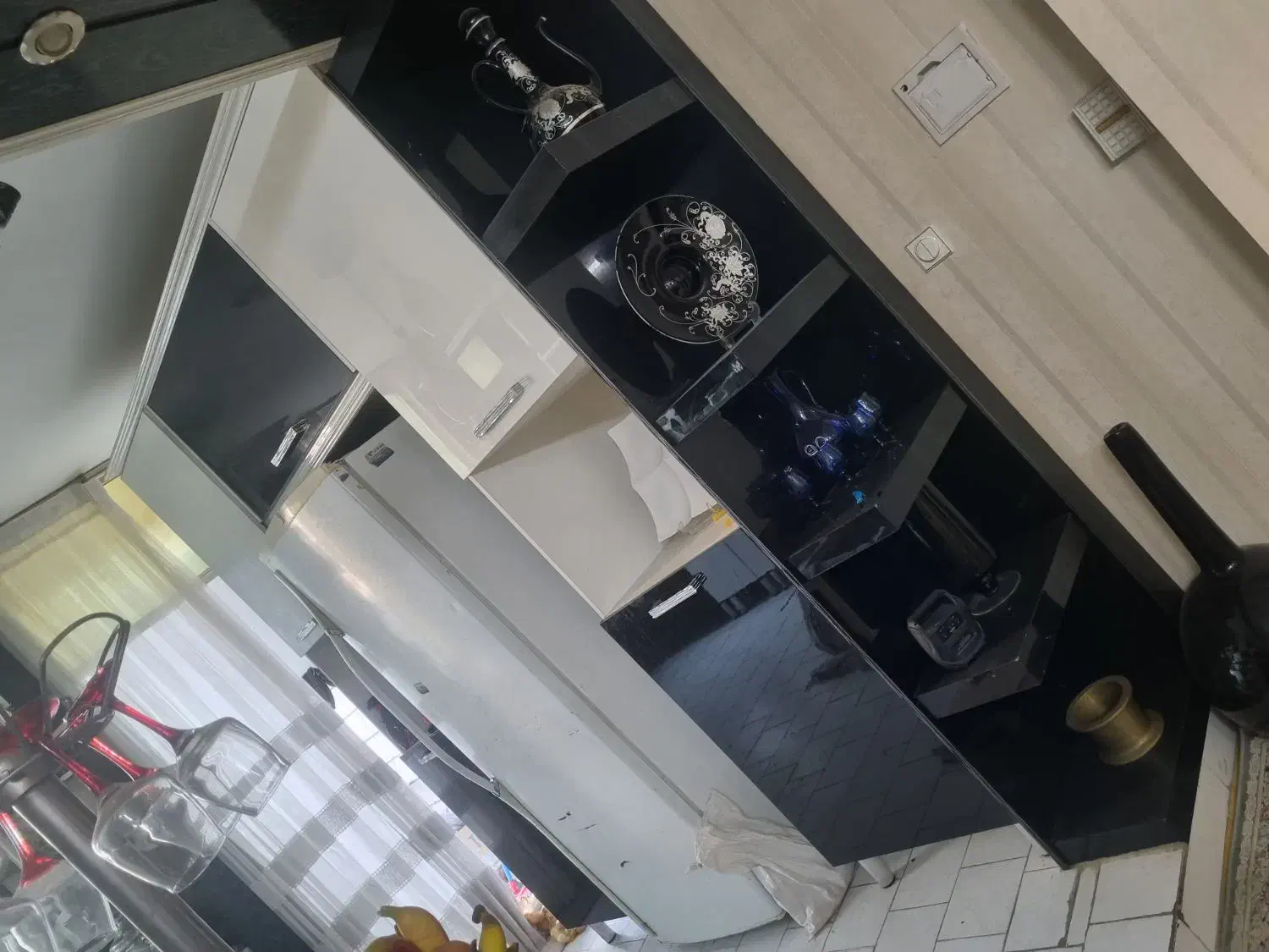 کابینت|مصالح و تجهیزات ساختمان|اندیشه, اندیشه فاز ۱|دیوار