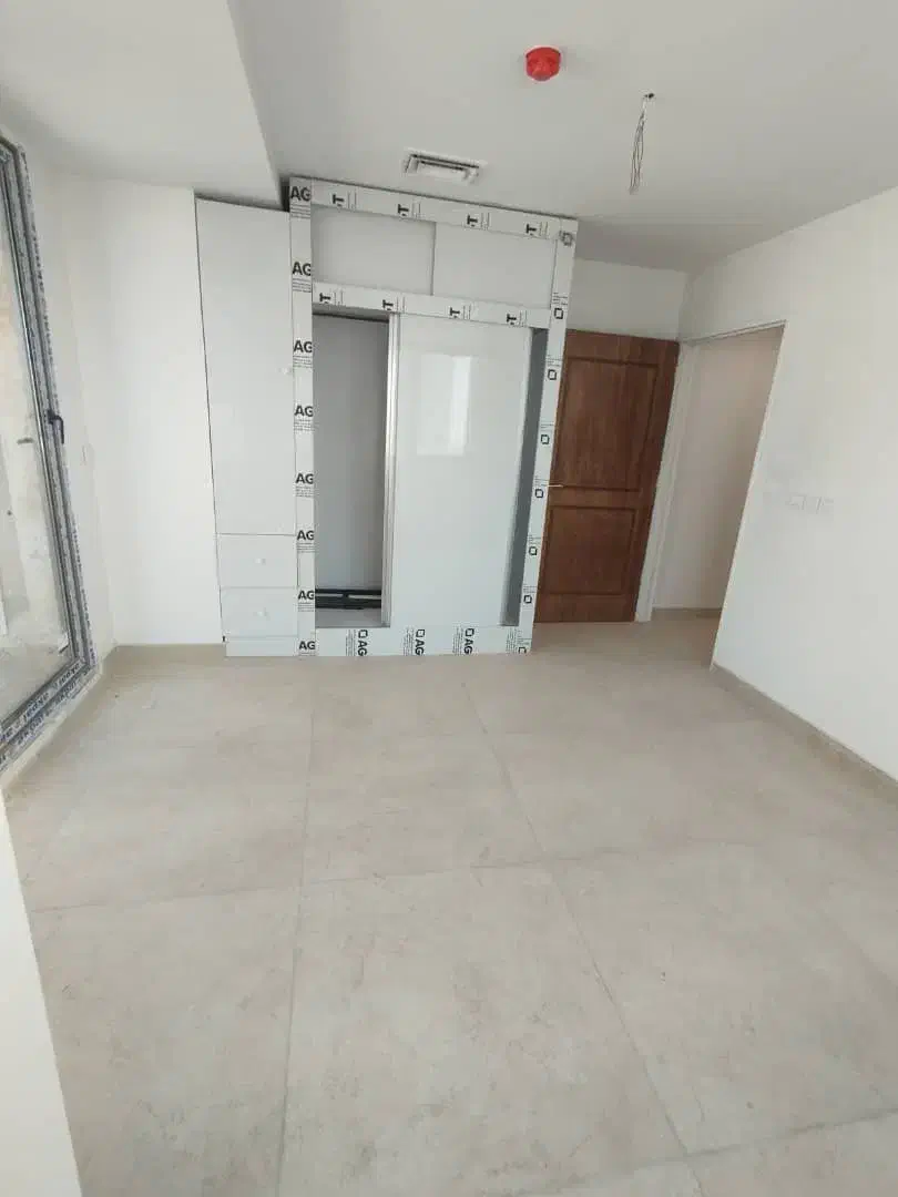 115متری/2خوابه/کلید نخورده