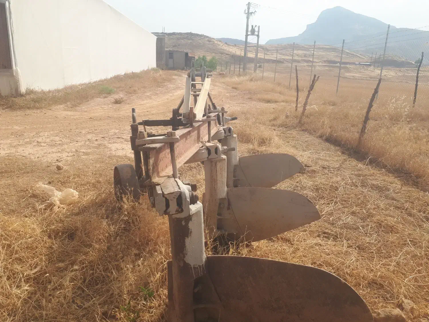 گاوآهن رومانی|ماشین‌آلات صنعتی|لالی, |دیوار