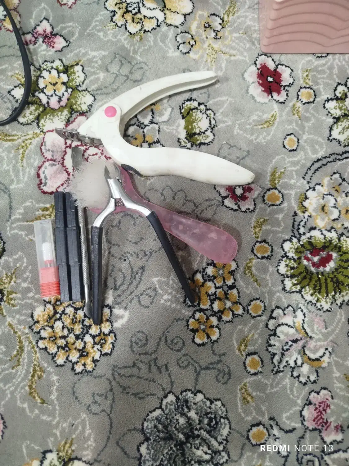 لوازم کاشت ناخن|آرایشگاه و سالن‌های زیبایی|بوکان, |دیوار