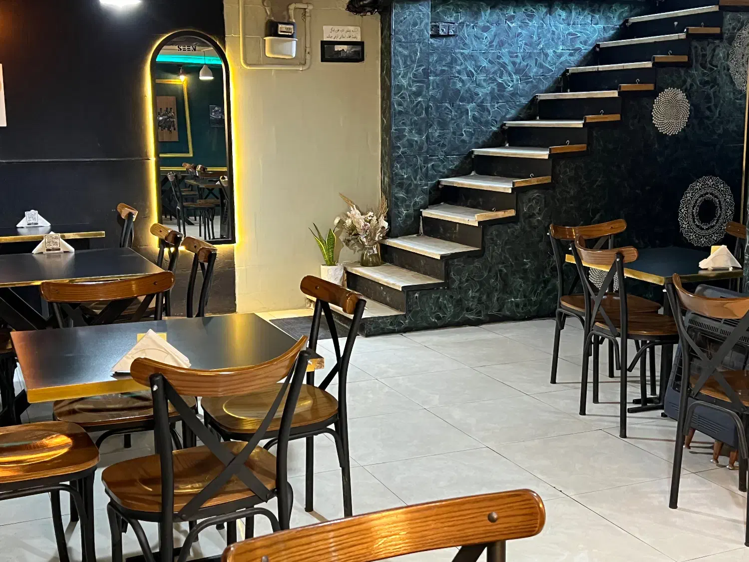 فروش کافی شاپ با امتیاز کامل|کافیشاپ و رستوران|اردبیل, |دیوار