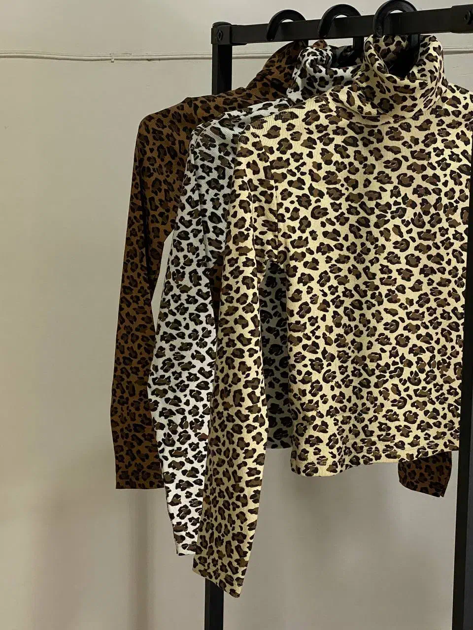 یقه اسکی پلنگی|لباس|گرمسار, |دیوار