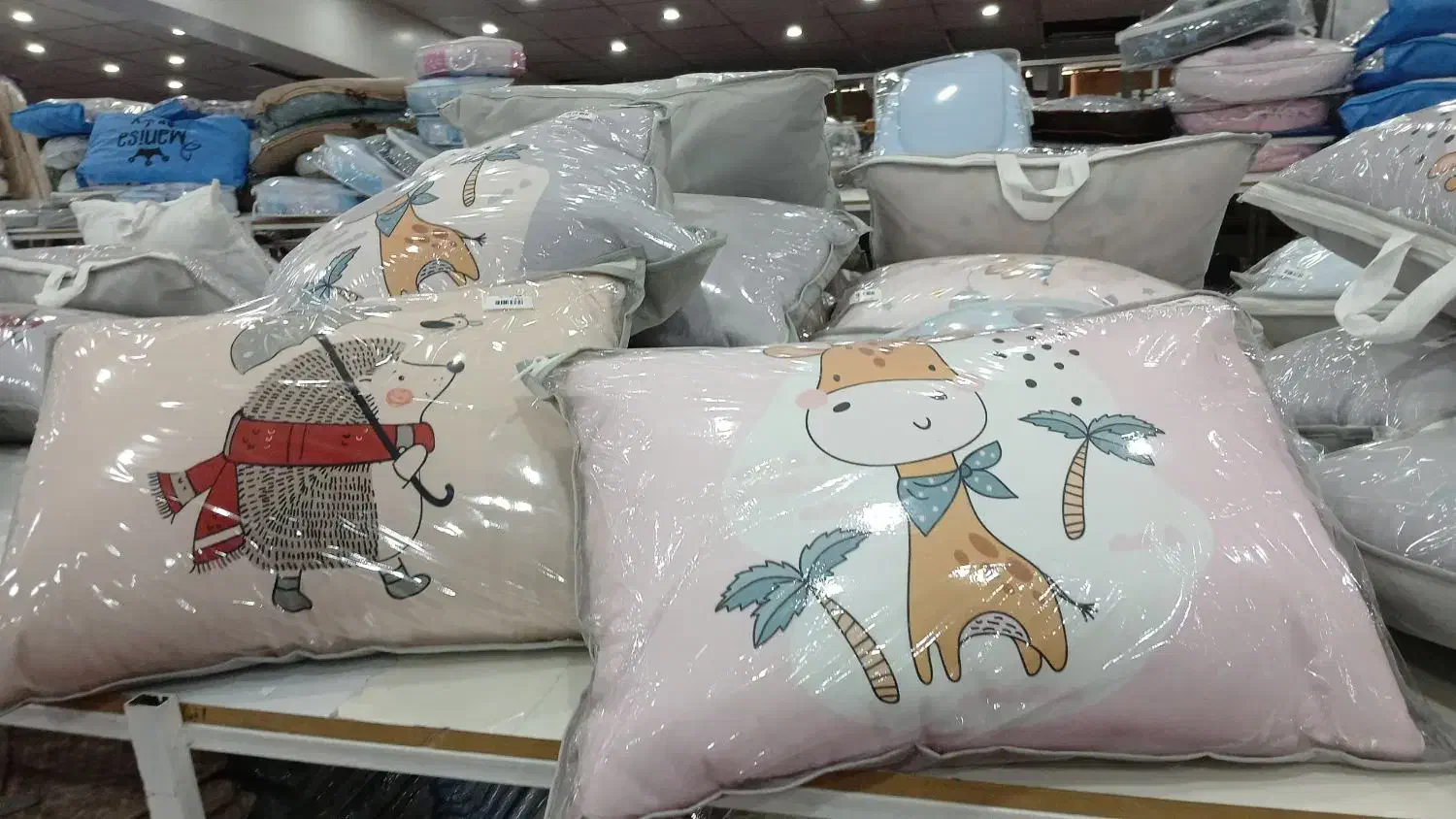 سرویس خواب مخمل مسافرتی ((سیسمونی وعروسک شکیبا ))|اسباب و اثاث بچه|کرمان, |دیوار