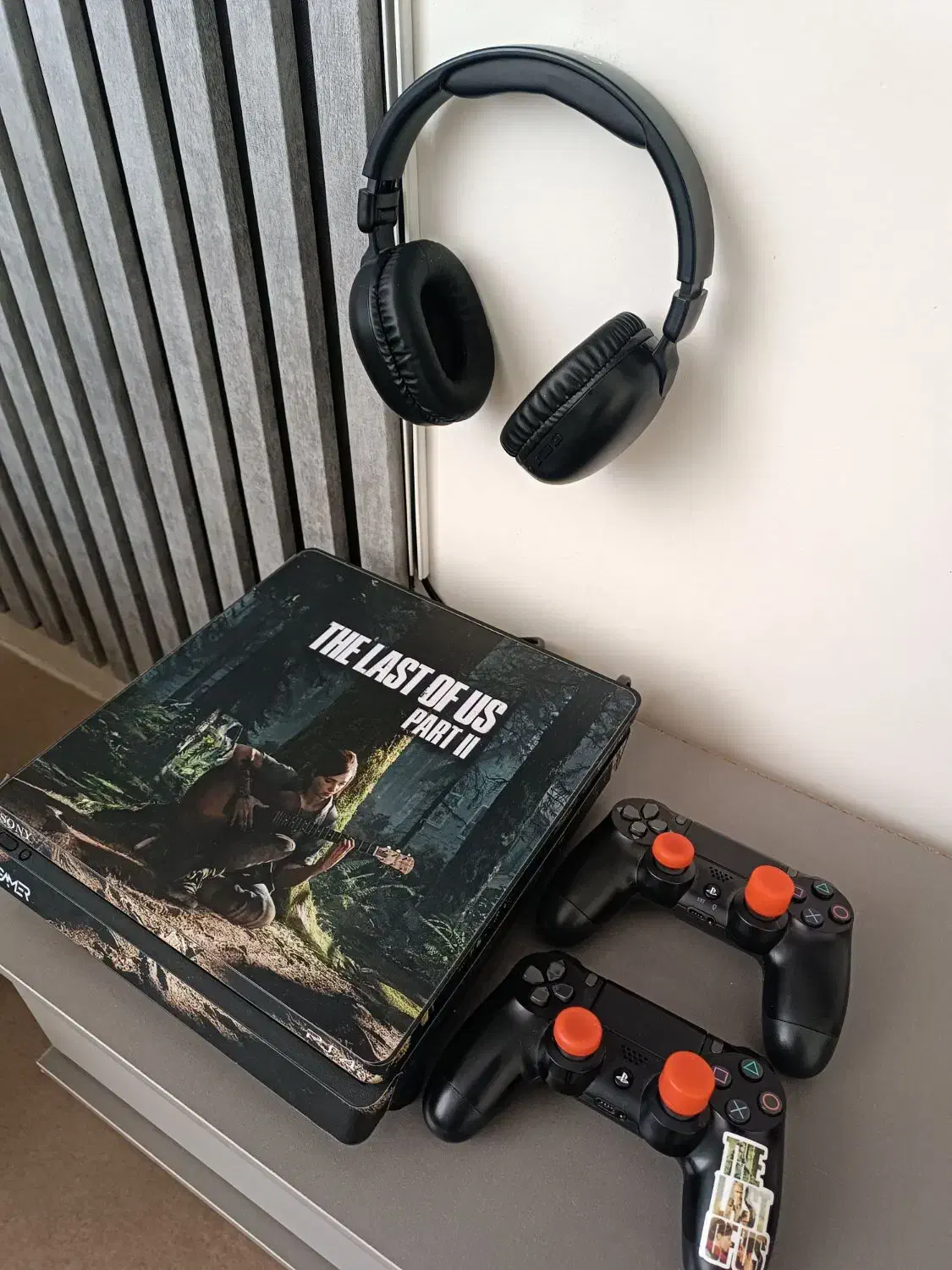 Ps4اسلیم اکانتی 1 ترا|کنسول، بازی ویدئویی و آنلاین|سمنان, |دیوار