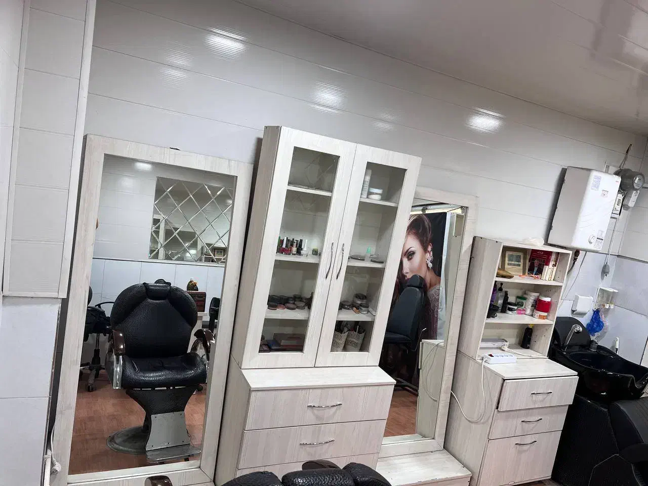 فروش اثاثیه آرایشگاه|آرایشگاه و سالنهای زیبایی|گرگان, |دیوار