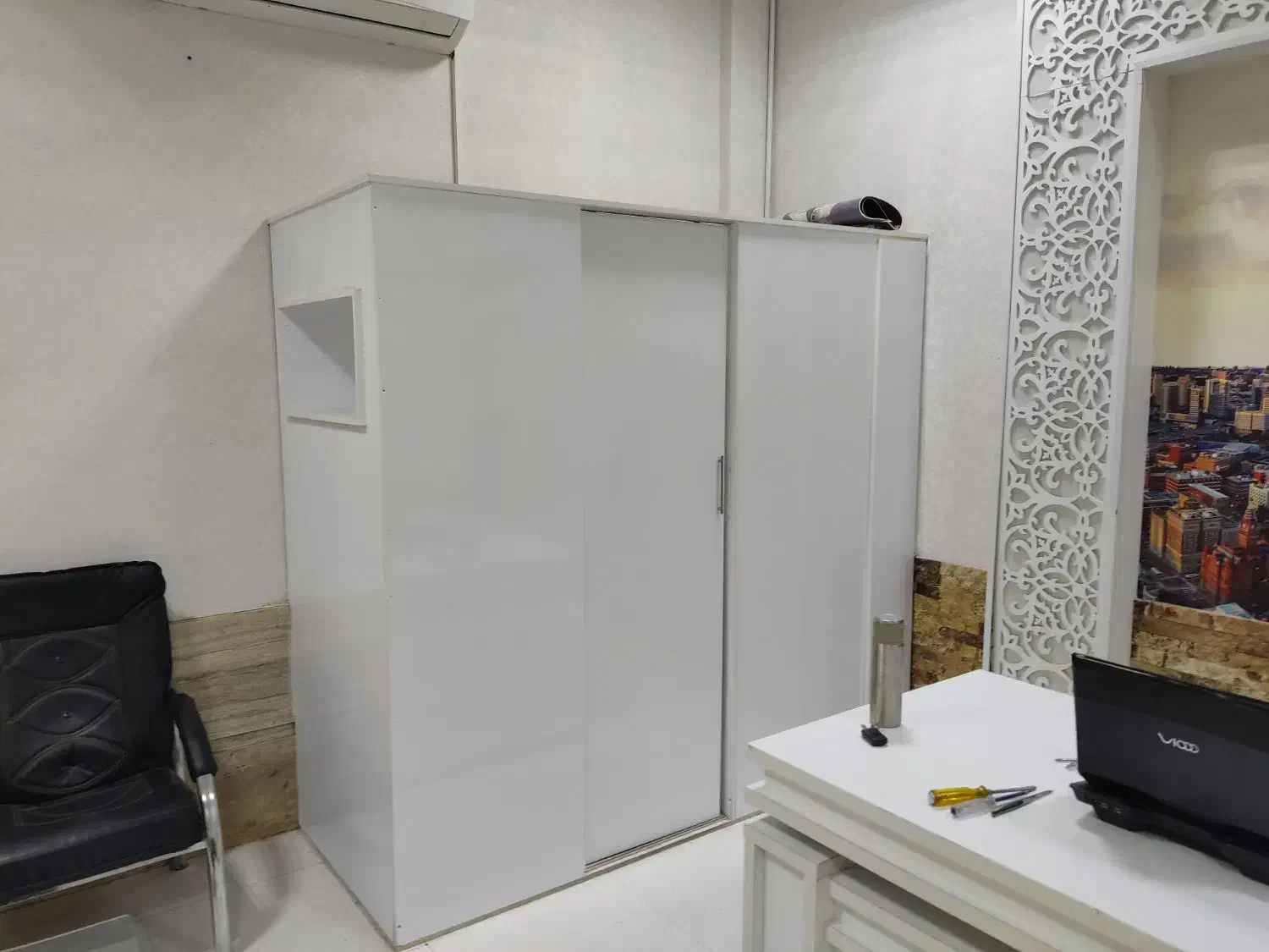 پارتیشن یا آبدارخانه|دفتر کار|مشهد, چهارچشمه|دیوار