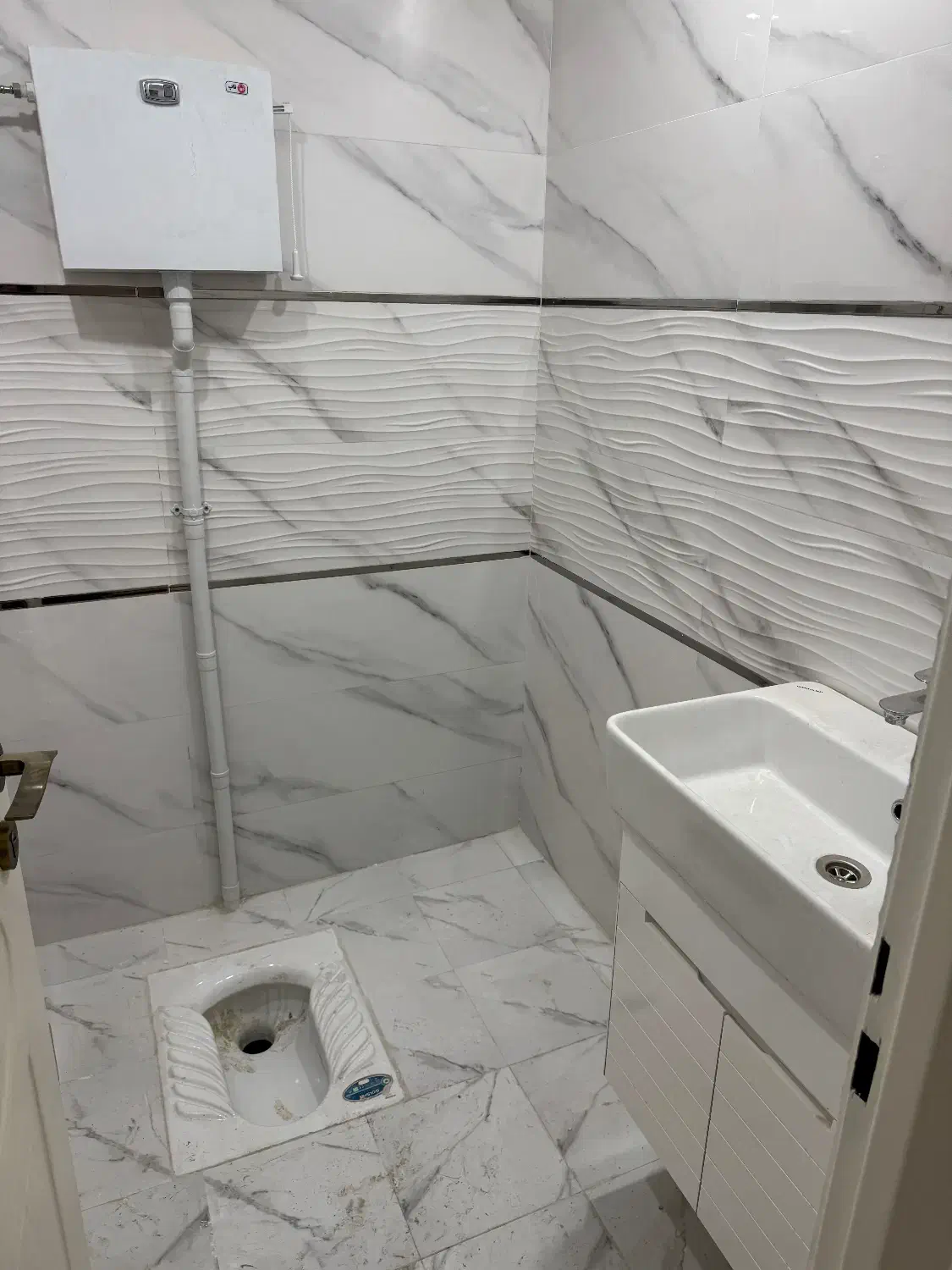 آپارتمان ۲ خوابه ۱۱۸ متری طبقه ۳