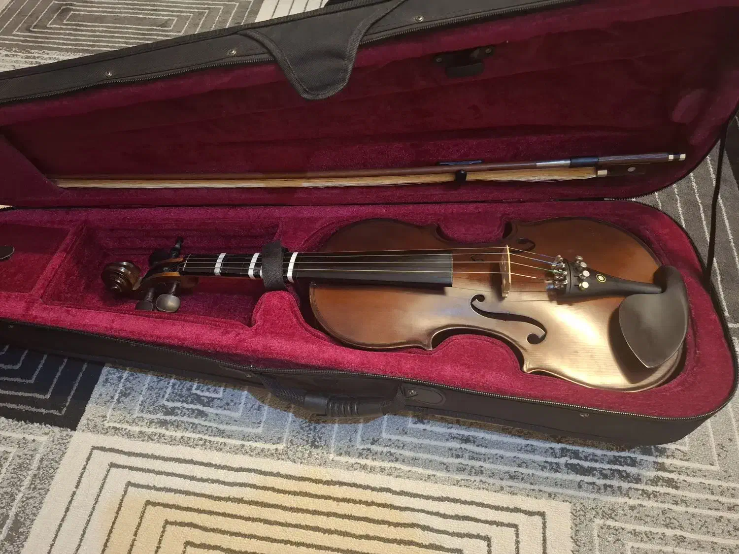 ویولن هافنر چینی|ویولن|کرمان, |دیوار