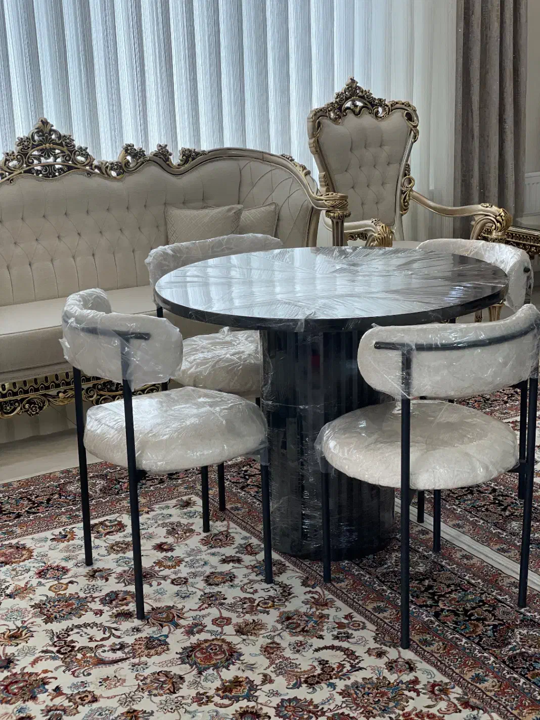 میزغذا خوری۴ نفره|میز و صندلی غذاخوری|اشتهارد, |دیوار